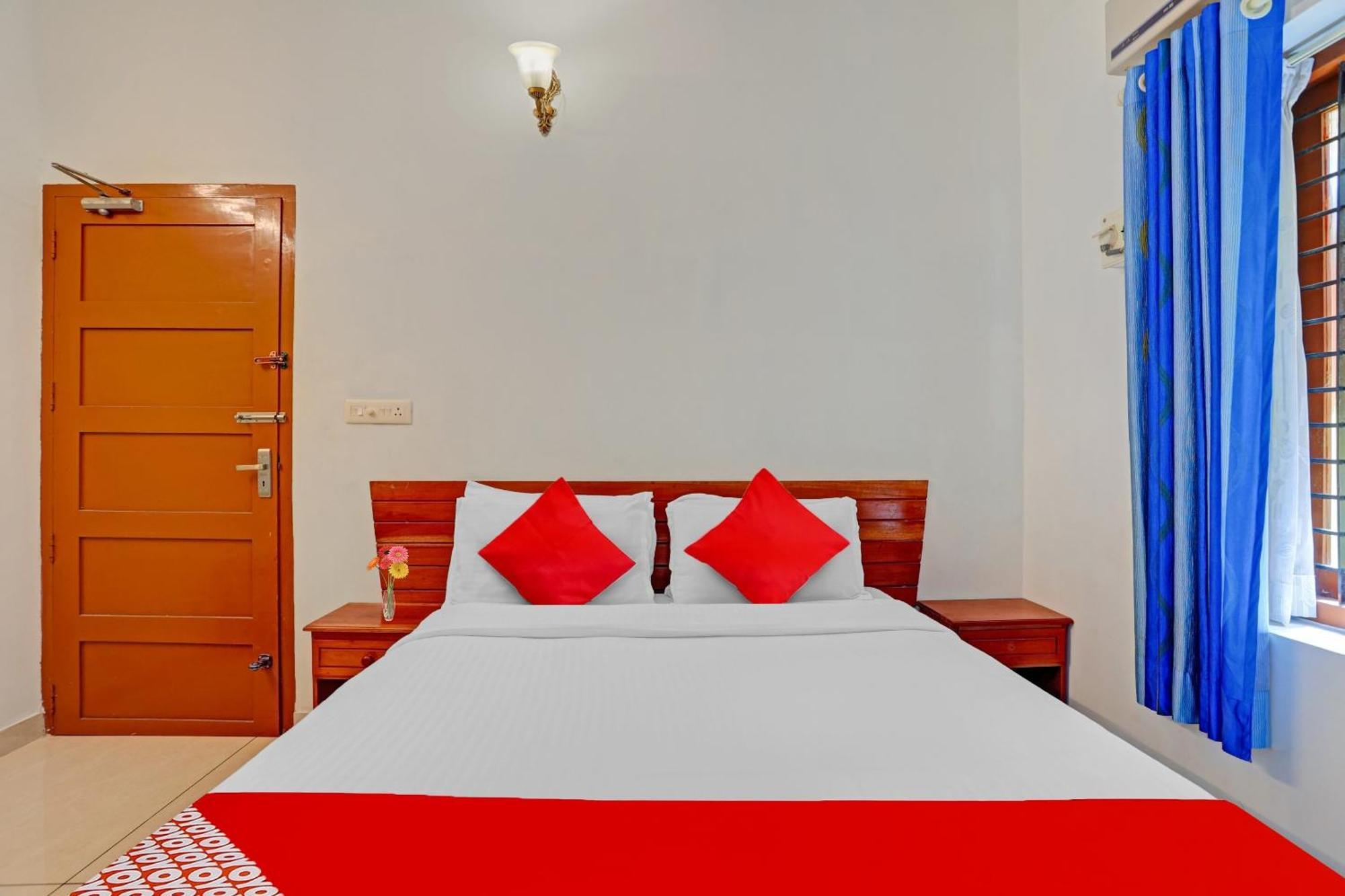 Flagship Hotel Adara Residency Тривандрум Экстерьер фото