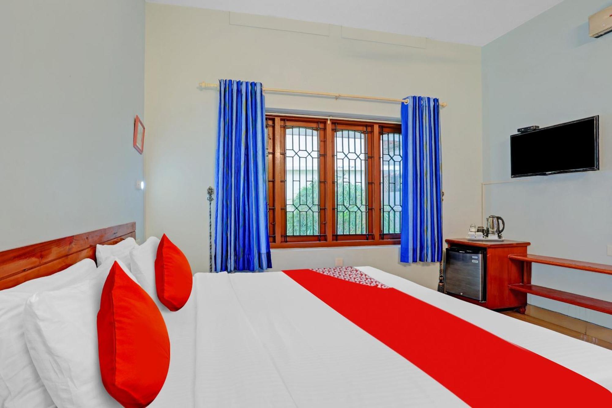 Flagship Hotel Adara Residency Тривандрум Экстерьер фото